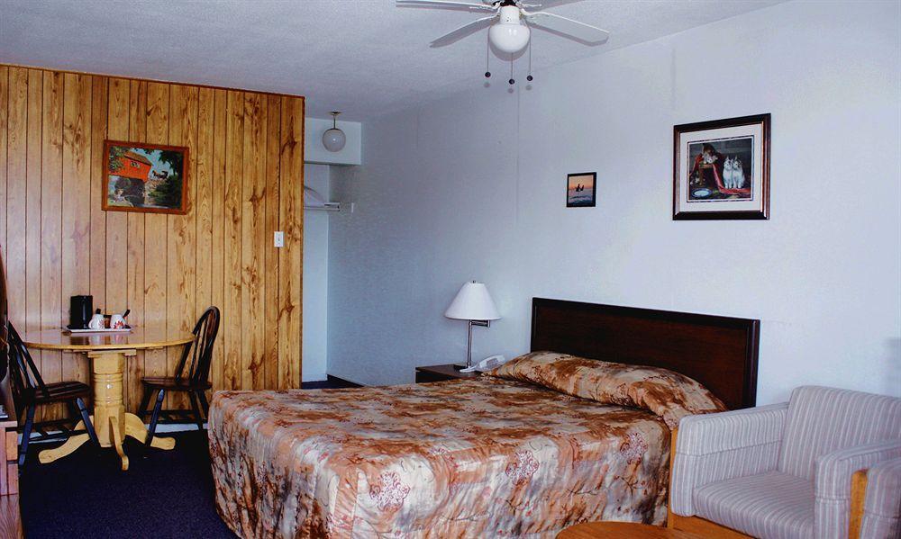 Lake City Motel Dartmouth Zewnętrze zdjęcie