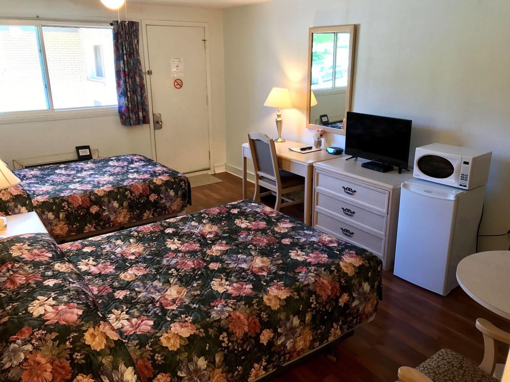 Lake City Motel Dartmouth Zewnętrze zdjęcie