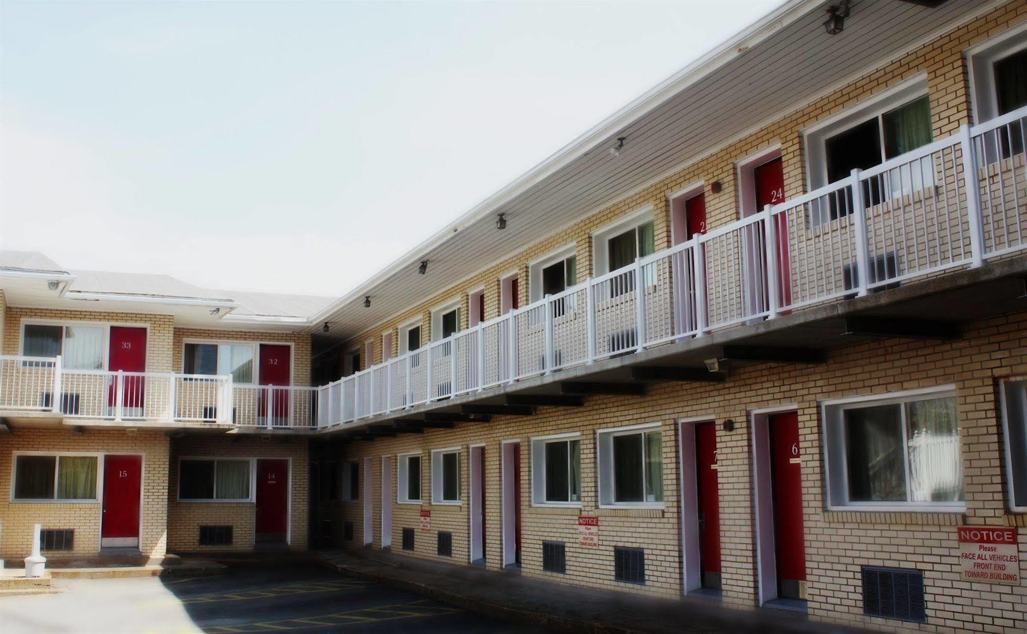 Lake City Motel Dartmouth Zewnętrze zdjęcie