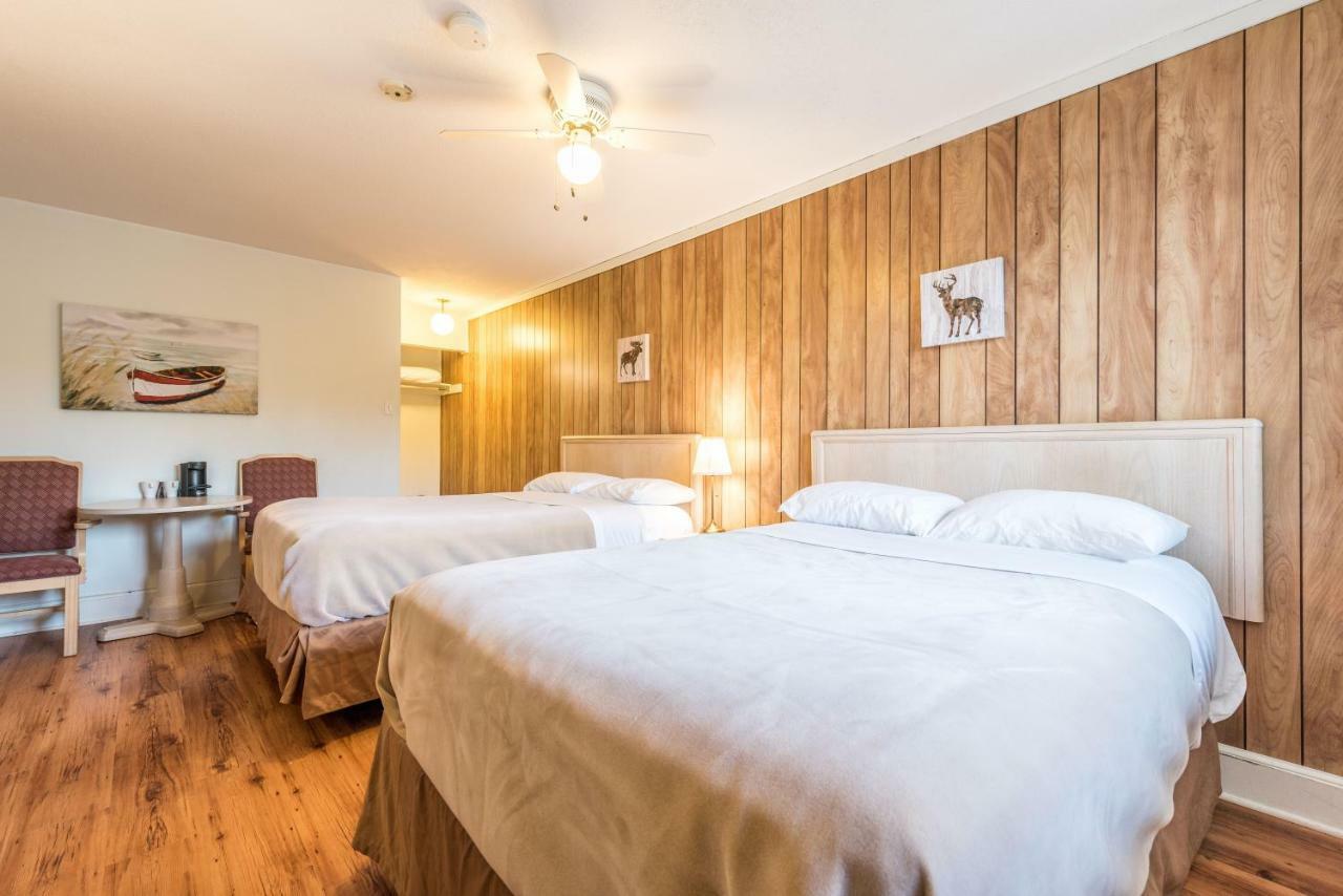 Lake City Motel Dartmouth Zewnętrze zdjęcie